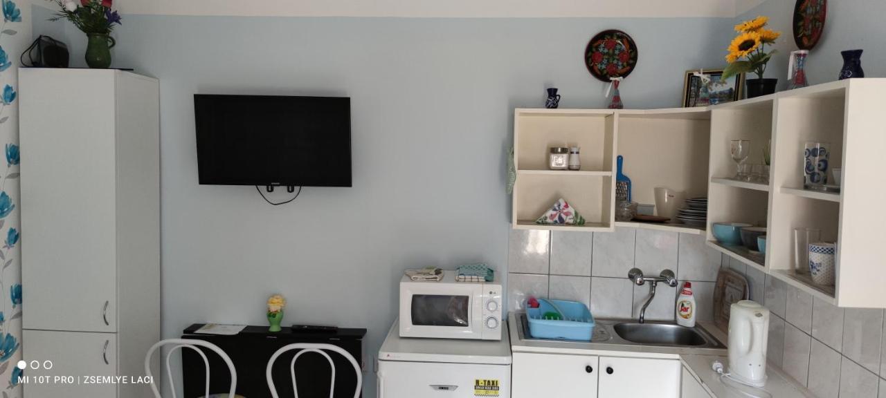 Hodosi Apartman Lägenhet Veľký Meder Exteriör bild