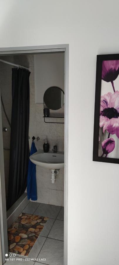 Hodosi Apartman Lägenhet Veľký Meder Exteriör bild